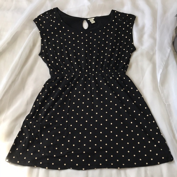 Forever 21 Dresses & Skirts - Forever 21 black cotton polka dot dress